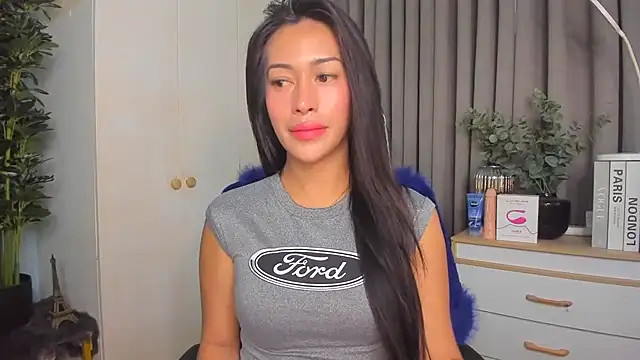 Jasmine_Elcock's Webcam Show