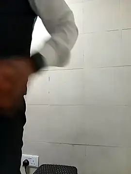 RAINBOWONE Live XXX Chat