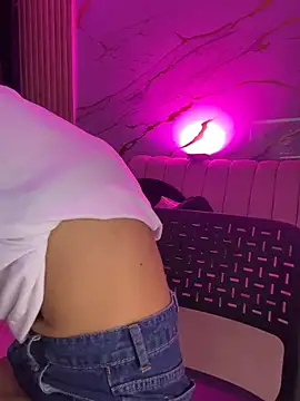 Czat XXX na żywo – Naho_19