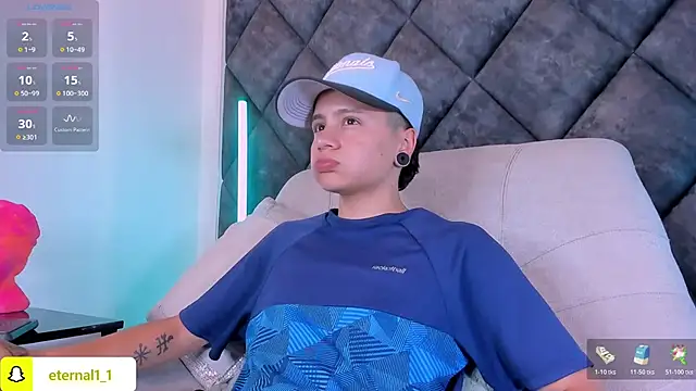 צ'אט XXX בשידור חי של _Eternal_