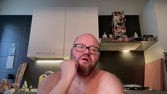 Chatroom XXX en direct de theitalianbear