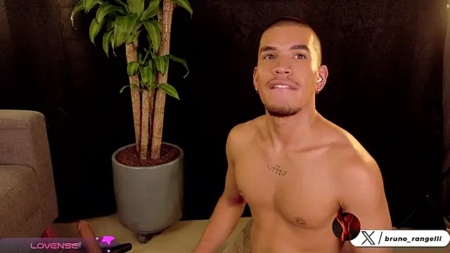 Chat XXX ao vivo de Bruno___69