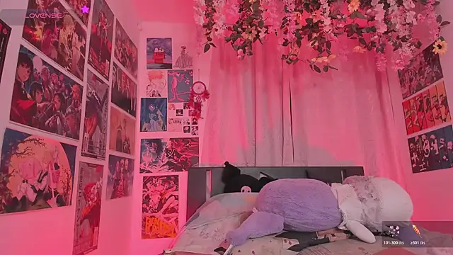 MissCurvyTop Live XXX Chat