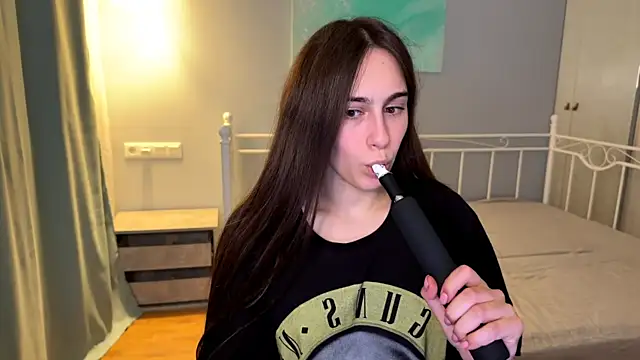 AliceKolltt: онлайн-секс-чат