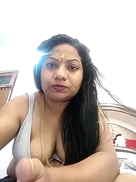 Chatroom XXX en direct de Cute-Janvi20