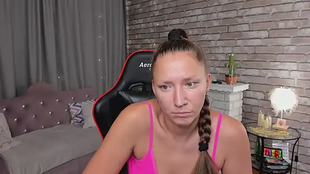 SarahCoksss' Live XXX Chat
