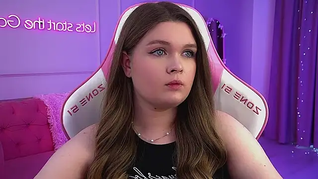 XXX chat uživo modela CrystalLyons