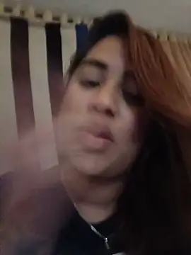 Chatroom XXX en direct de Arya_Gomez