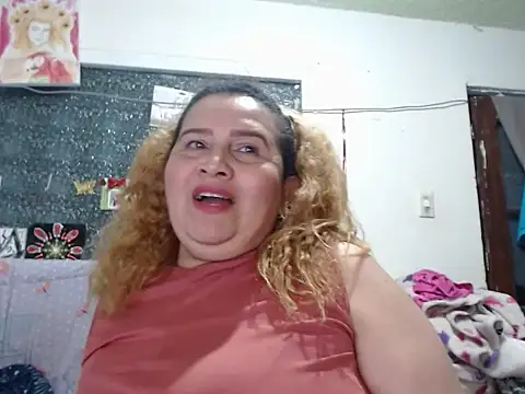 Perla1981--'s Live XXX Chat