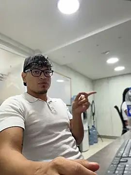 alekzamo Live XXX-Chat