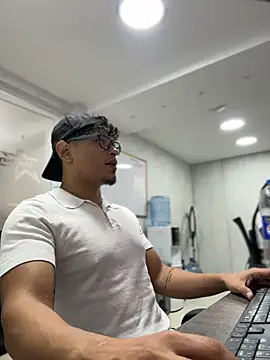 alekzamo's Live XXX Chat