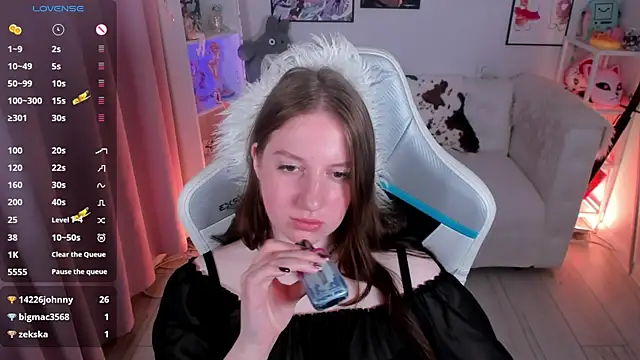 دردشة Elisabeth_Binder الجنسية المباشرة
