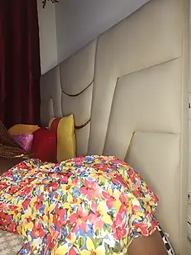 NicRaisaa's Live XXX Chat