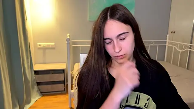 AliceKolltt's Live XXX Chat