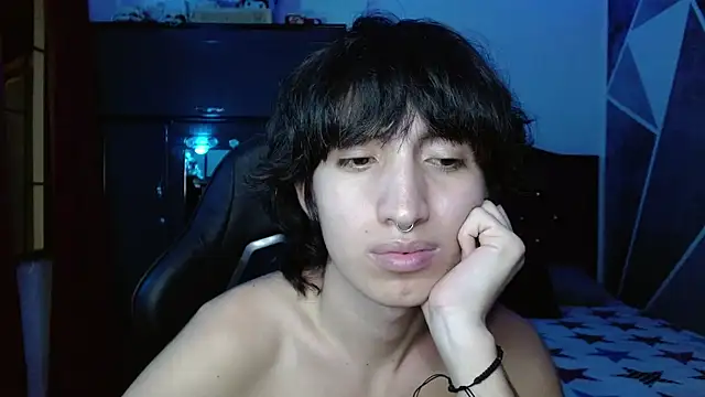 Živý XXX chat littlextreme
