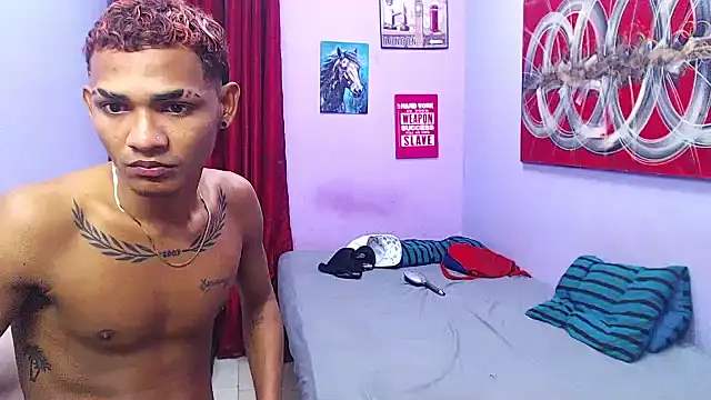 black_twinks 现场XXX聊天