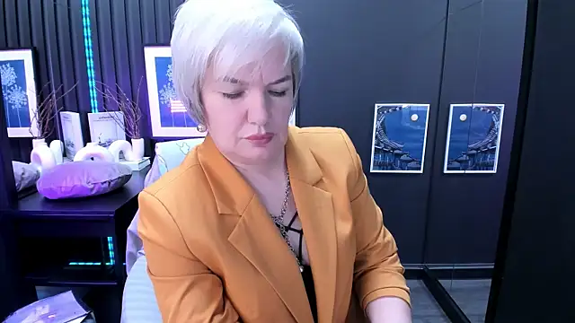 CarmenSoft élő XXX-chatje