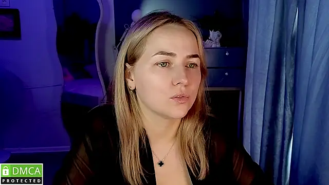 Mira_Mermayd's Live XXX Chat