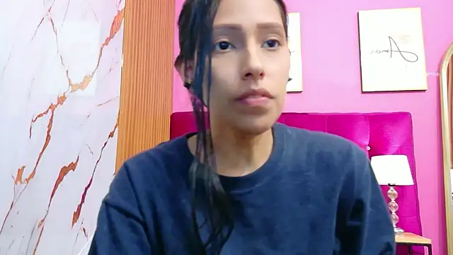 yourcuteneighbourr's Live XXX Chat