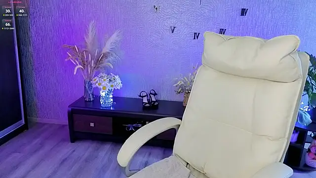 NikkiiStill 现场XXX聊天