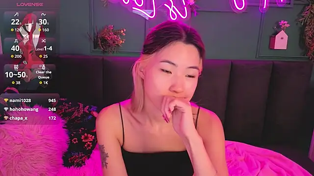 XXX chat uživo modela Runi_Asian