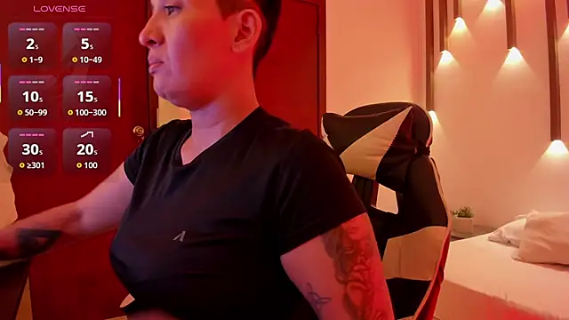 mistress_flame 现场XXX聊天