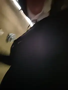 WeaklyMopのライブXXXチャット