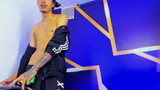 tayson_rigs 现场XXX聊天
