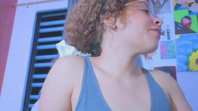 Ada_gales_'s Live XXX Chat