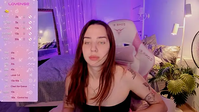 Chat XXX en directo de CharliGrace_