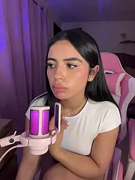 دردشة Emily-14 الجنسية المباشرة