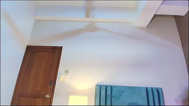 JupiteFox Adlı Modelin Canlı XXX Sohbeti