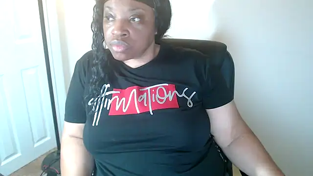 צ'אט XXX בשידור חי של Sexymona1218
