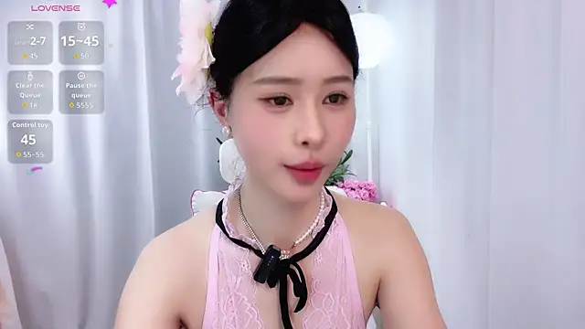 Tui3oOのライブXXXチャット