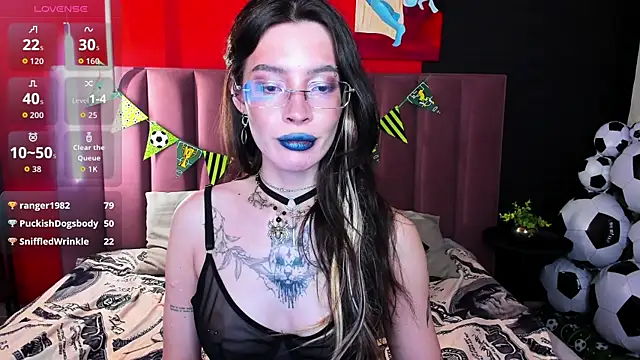 IvyDainty: онлайн-секс-чат