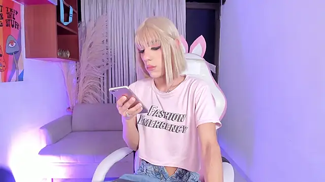 AdharaSweet1_'s Live XXX Chat