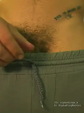 XXX chat uživo modela AlphaMasterXxx