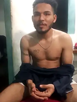 AxelFox18n Live XXX chat