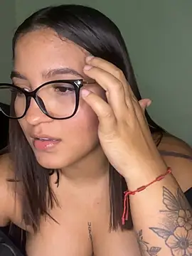 Chatroom XXX en direct de SthepyCleo