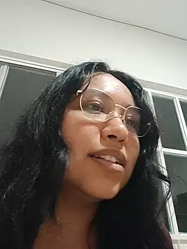 Chatroom XXX en direct de _MayaOniOni_