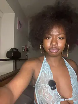 Chat XXX en directo de TinyBlazian901