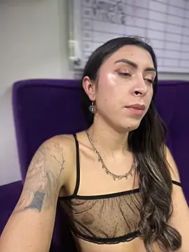 Chat XXX en directo de Sara_Davina