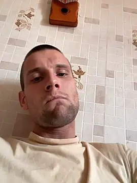 Chat XXX en directo de ETHAN_MOORE