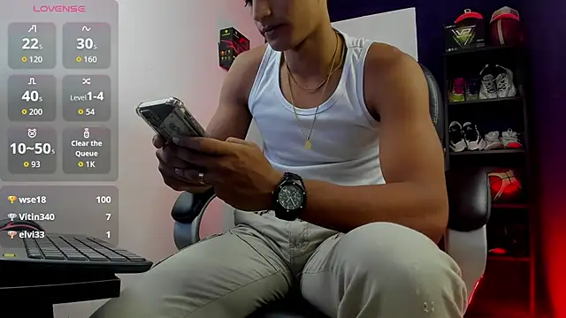 Chat +18 de Alex_king27 ao vivo