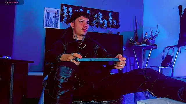 Živý XXX chat HannibalLester