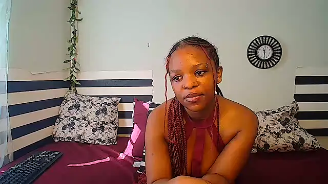 FreakyNubian Adlı Modelin Canlı XXX Sohbeti