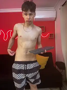 LoganSteel_ 即時 XXX 聊天