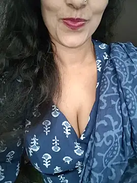 Chat +18 de Mansi_-Sharma ao vivo