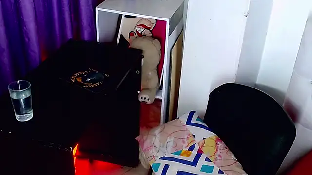 Angel_foxc13: απευθείας συνομιλία ΧΧΧ