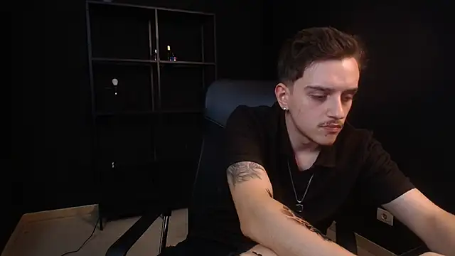 FelixStarkk 现场XXX聊天